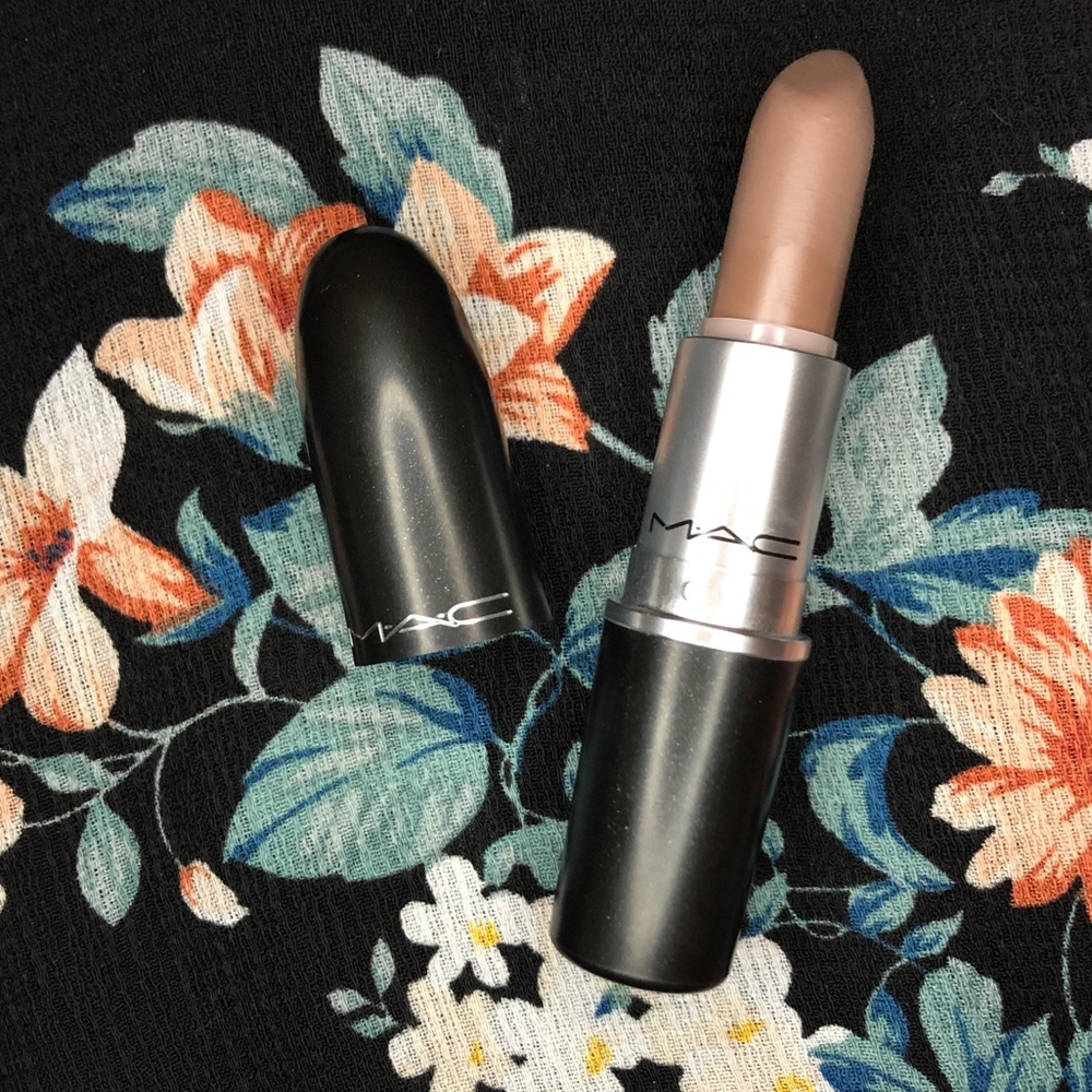 MAC Matte Lipstick 💄
